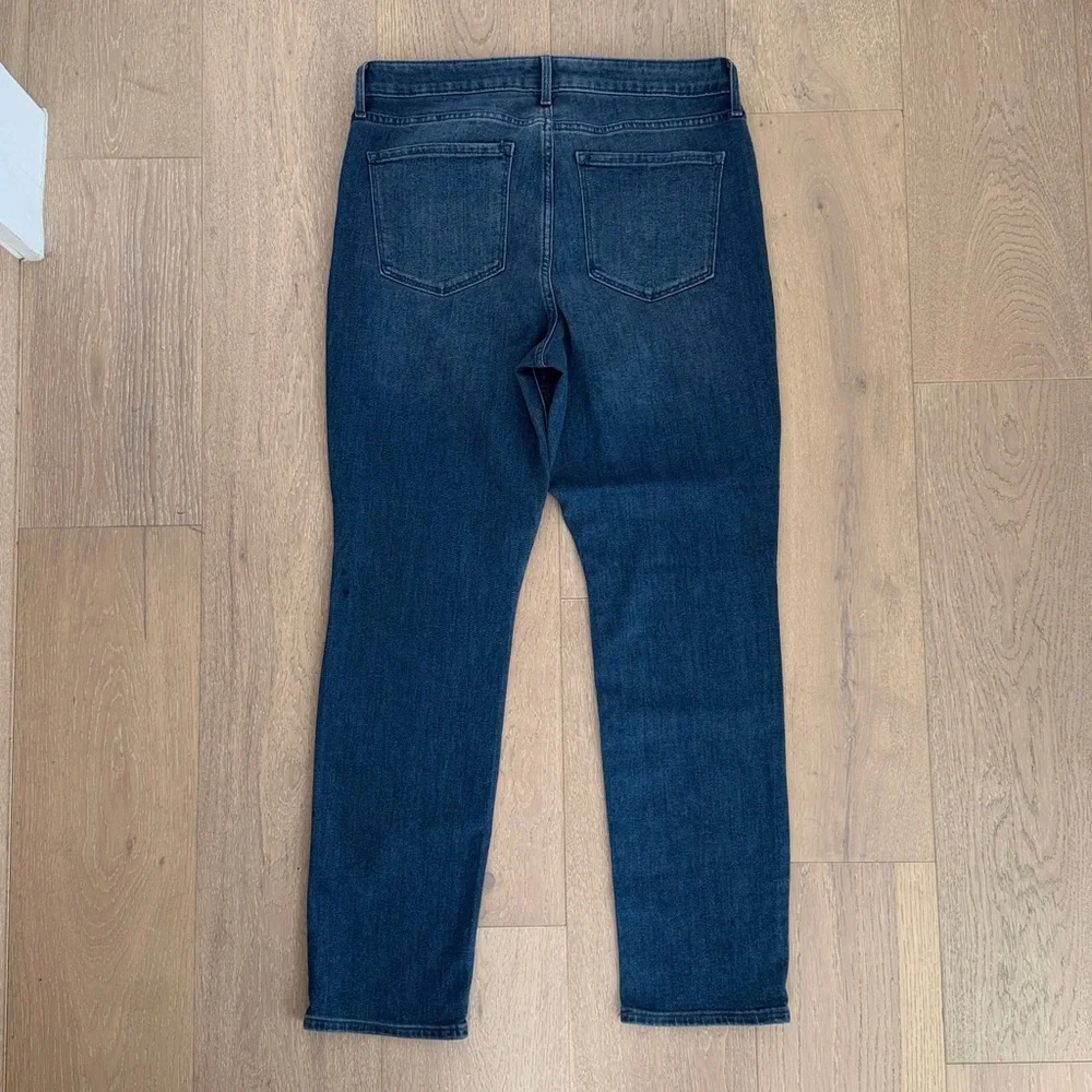Old Navy High-Waisted Wow Straight Ankle Jeans